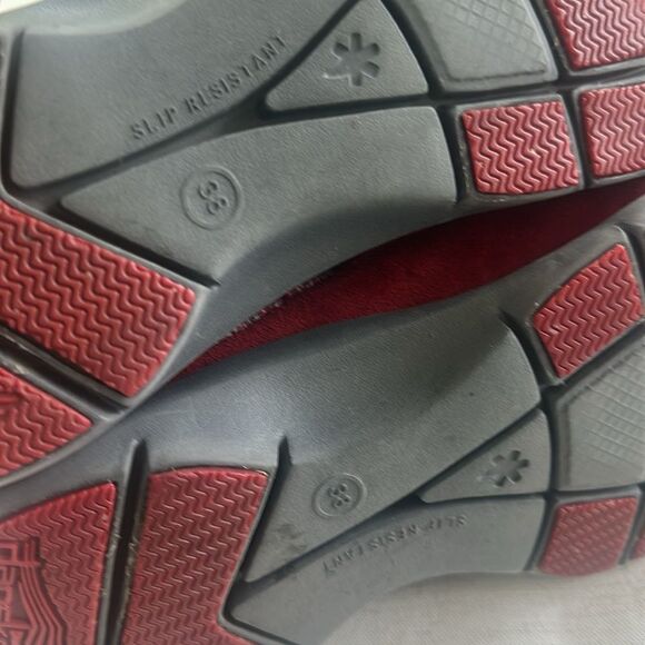 Dansko Eartha Red Suede Slip on Mule Shoes 38-7 - Picture 8 of 8